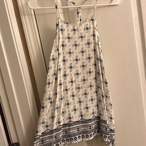 Black and white old navy tank top, size medium.